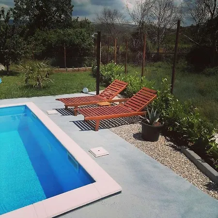 Maya Holiday home